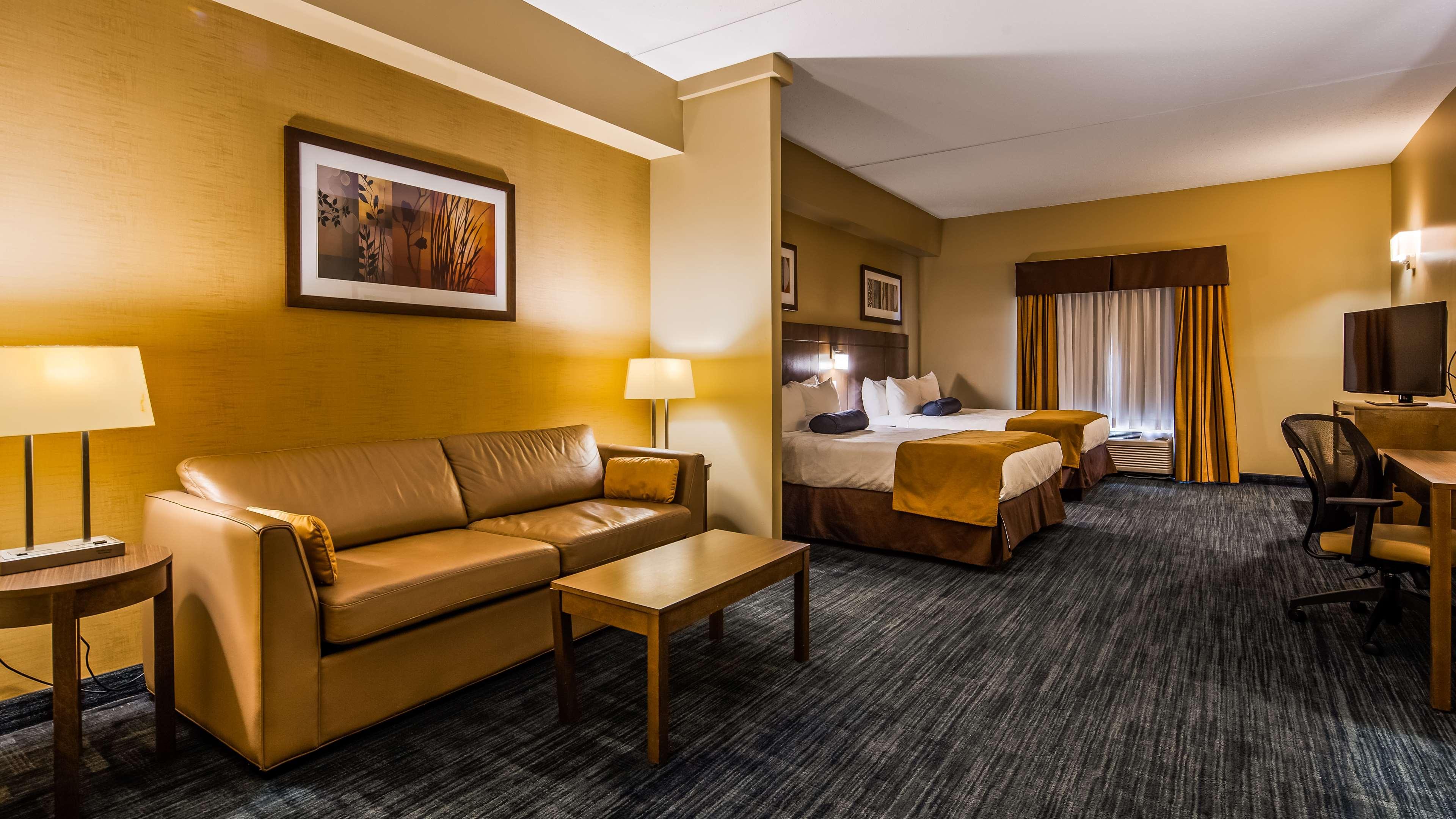 Western Winnipeg West 3* Headingley